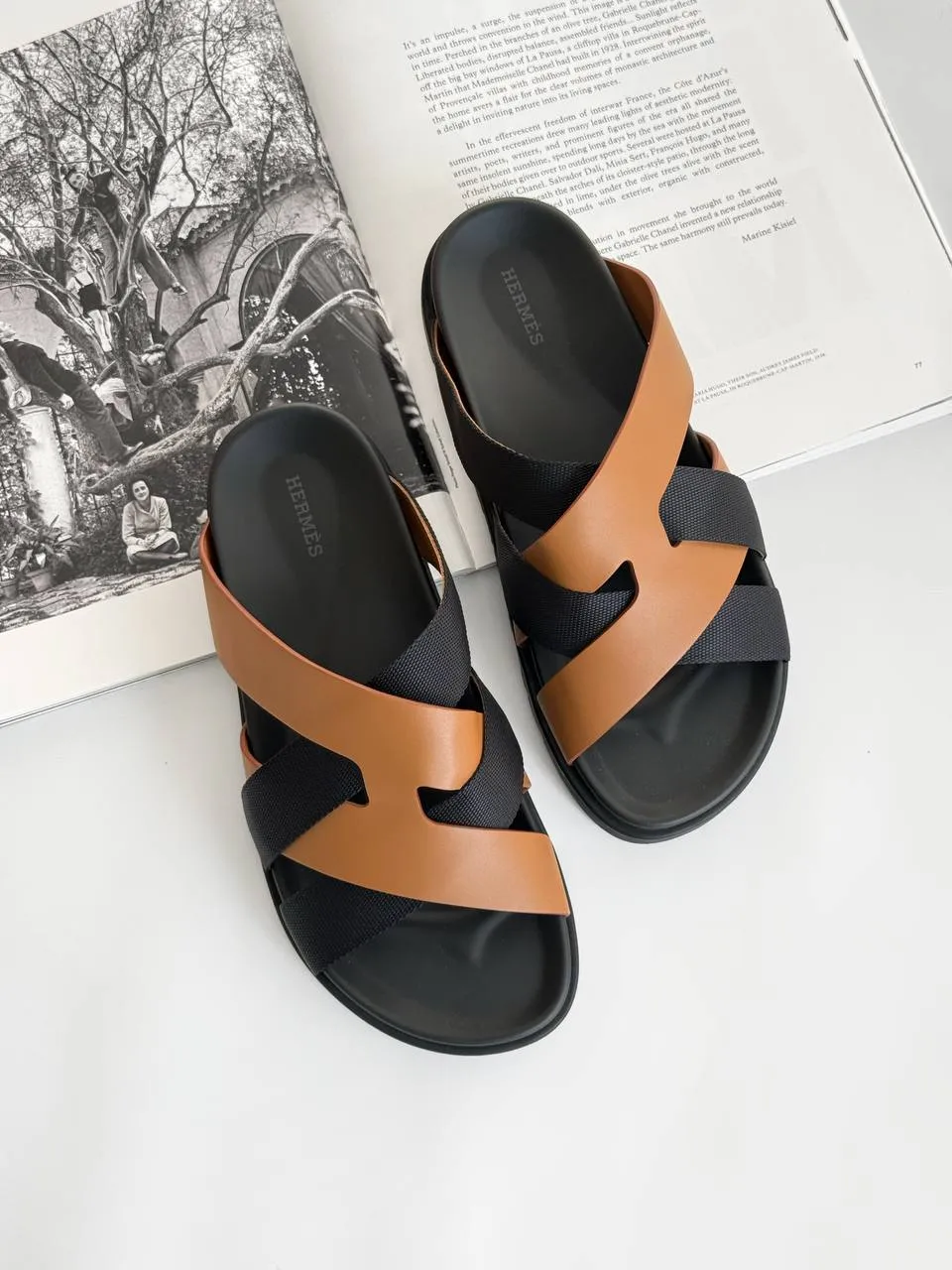 Hermes Hermes Kazimir Sandal Naturel Noir / Black