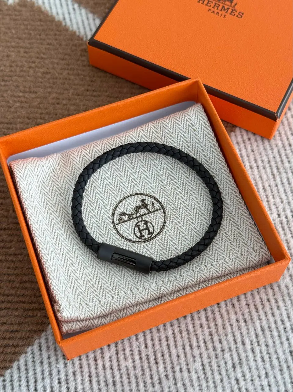 Hermes Hermes Puzzle H bracelet All Black