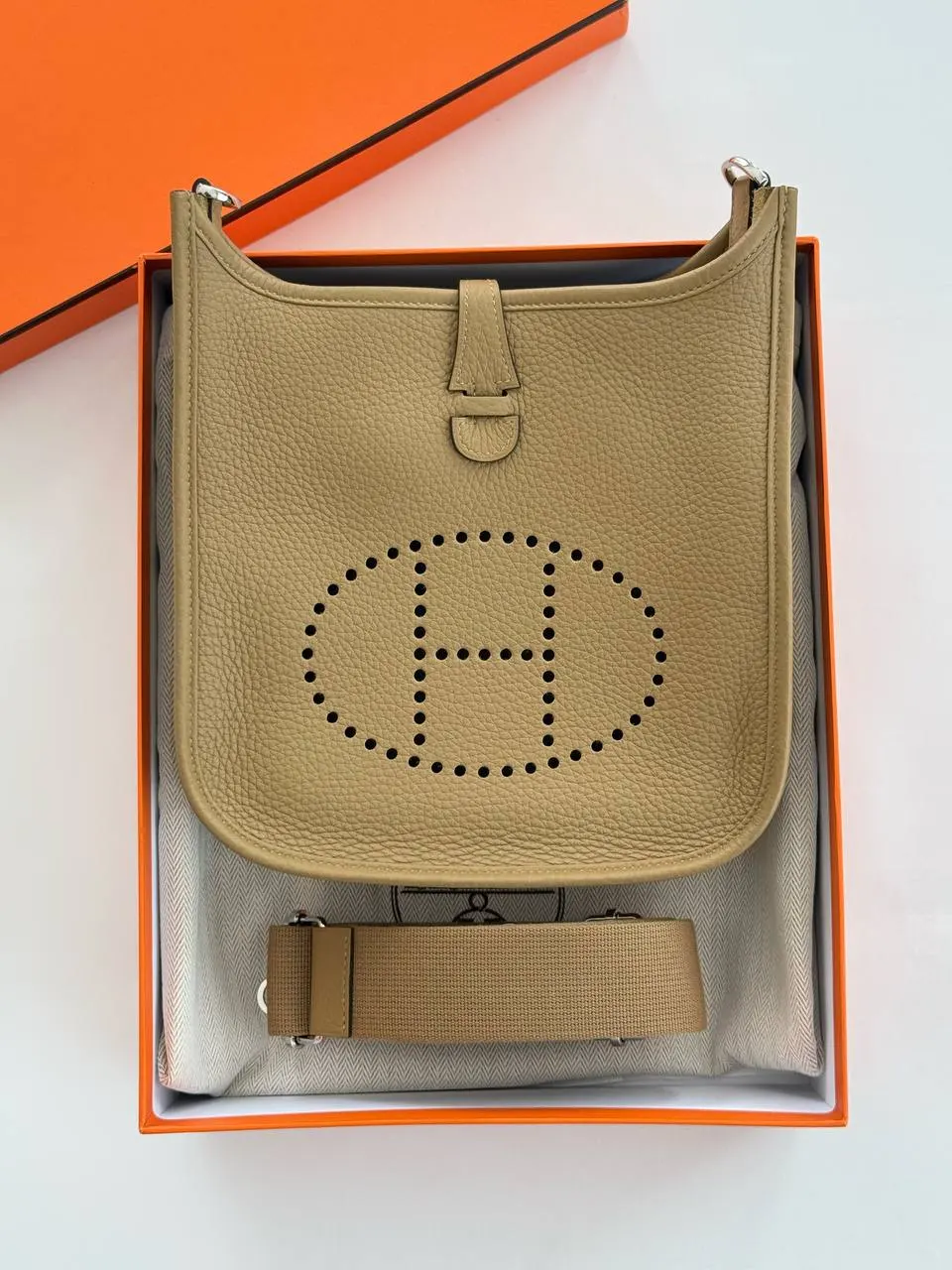 Hermes Hermes Evelyne 23 Dune PHW