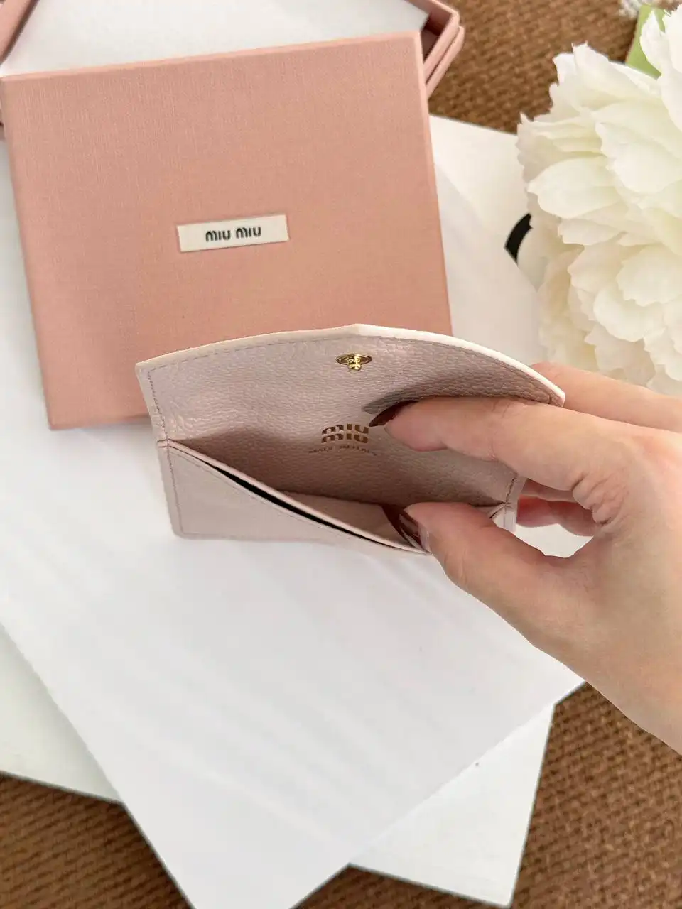 Miu Miu Leather Slim Flap Card Wallet Pink - photo 4