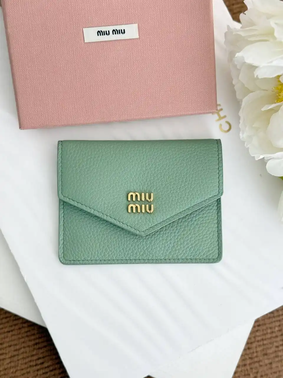 Miu Miu Miu Miu Leather Slim Flap Card Wallet Tosca