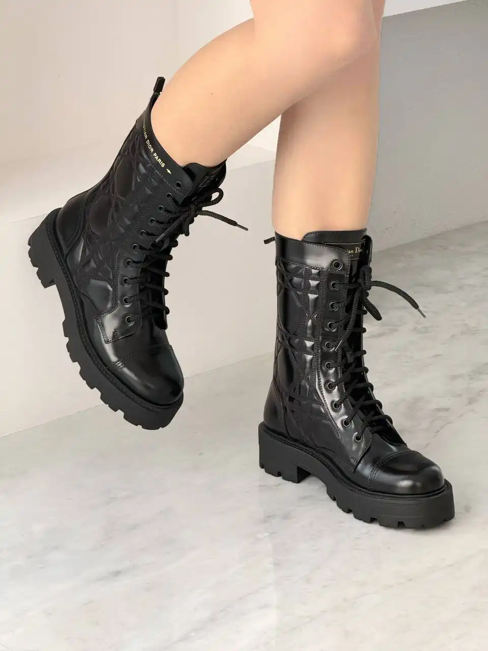Preloved Dior D-Unit Ankle Boots Black Quilted Cannage - photo 3