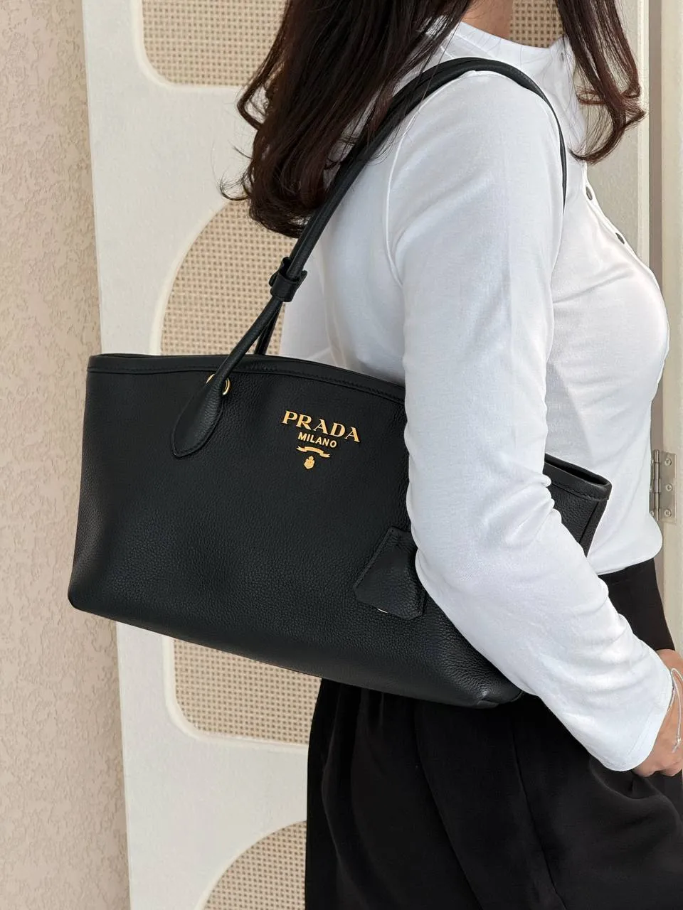Prada Prada Shopping Bag Leather