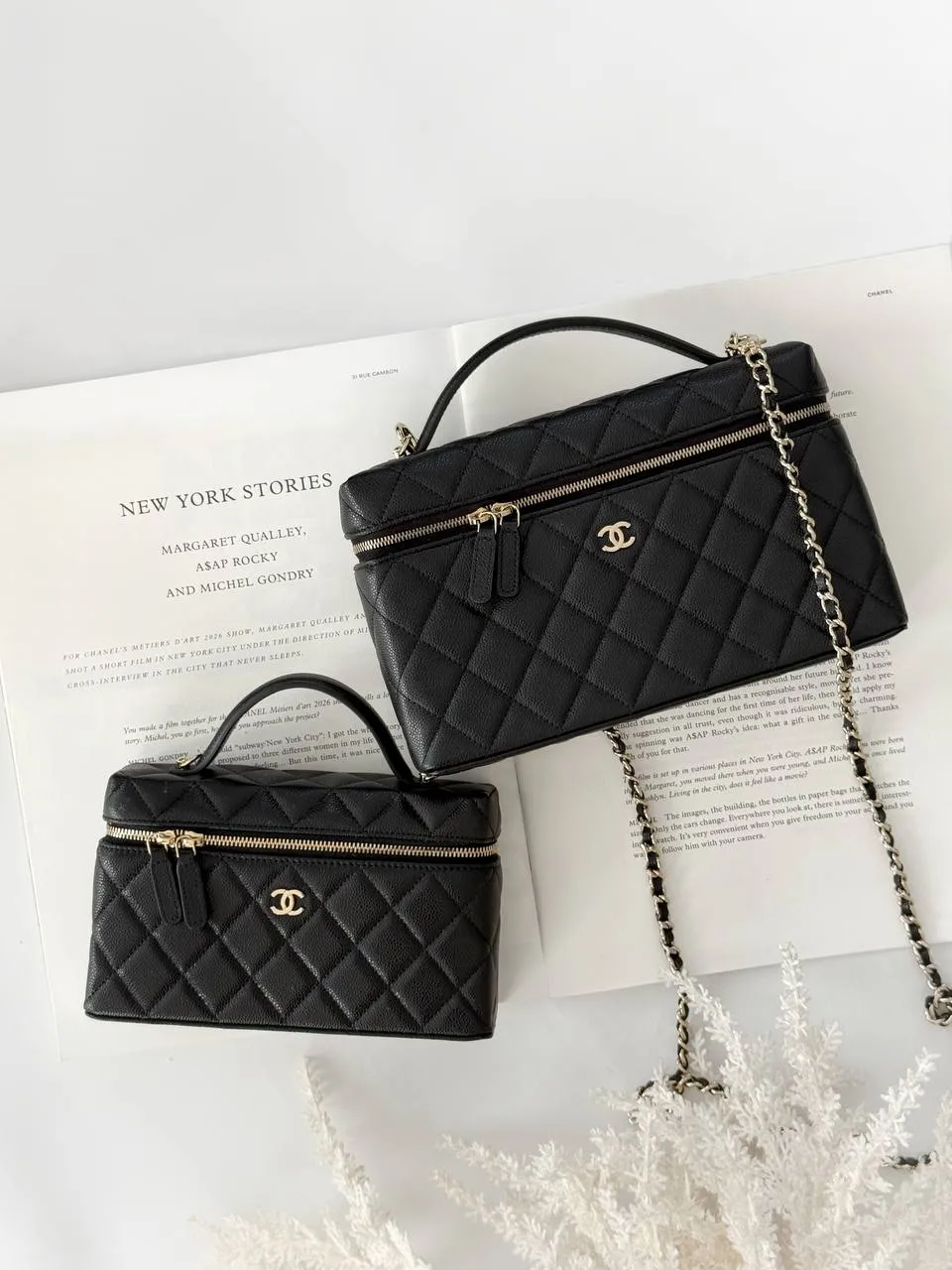Chanel Vanity Classic Medium 23cm Caviar Black GHW - photo 4