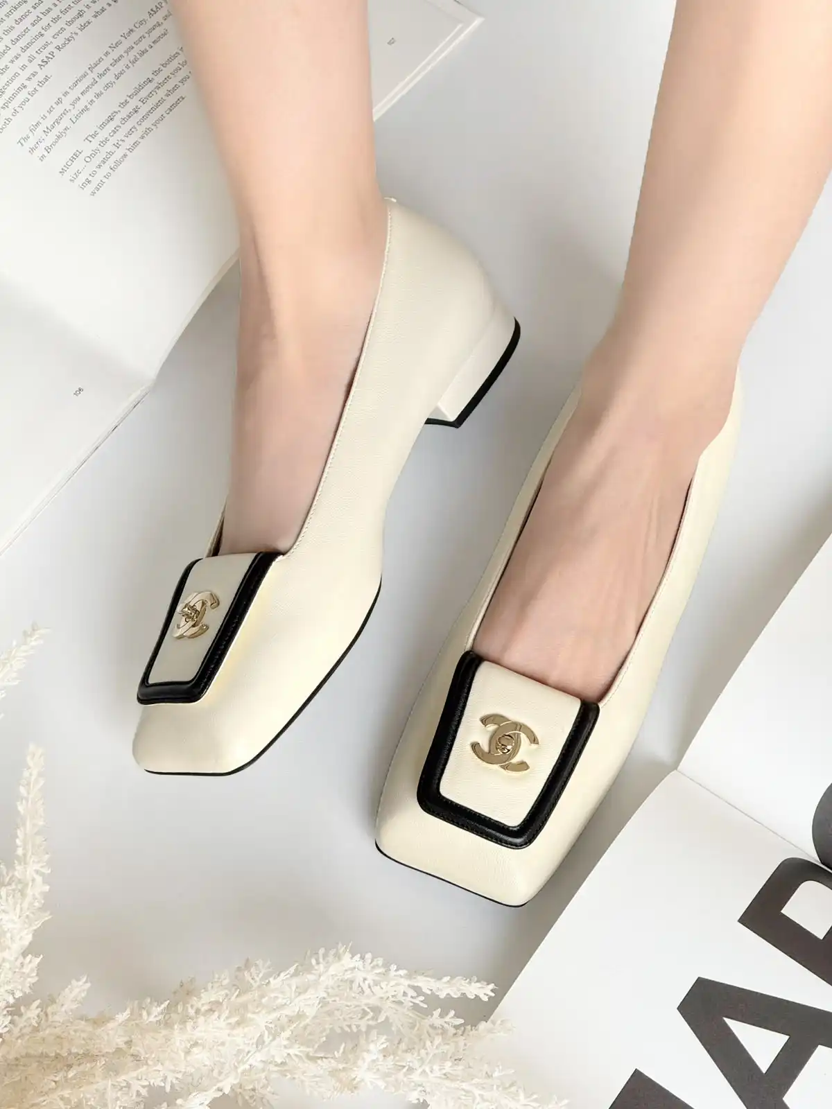 Chanel Square - Toe Leather Ballet Flats Ivory Black - photo 4
