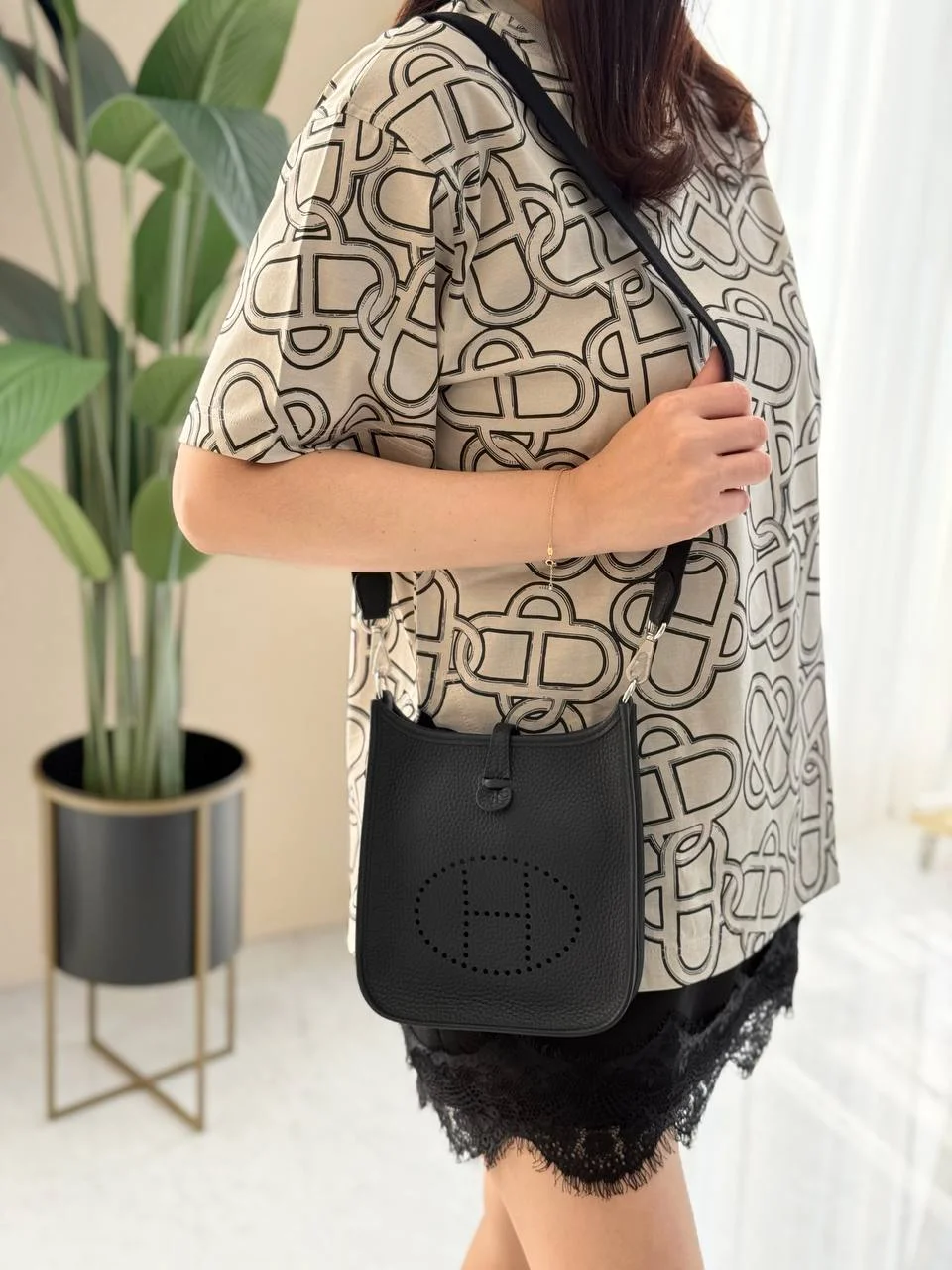 Hermes Hermes Evelyne 16 / Mini Evelyne Clemence Noir Black - Noir Black PHW
