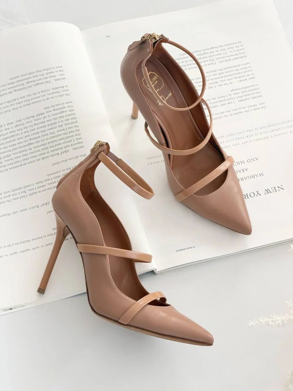 ETC Preloved Malone Soulier Robyn Heels Beige