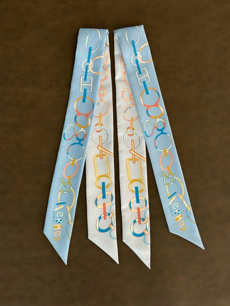 Hermes Hermes Twilly Do Re Boucles Twilly Bleu Ciel / Bleu Cobalt / Corail