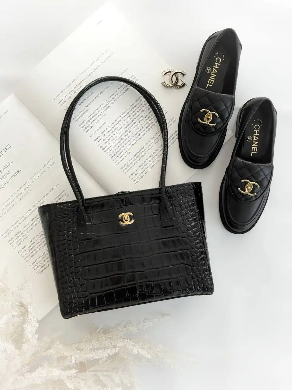 Chanel Tote Small Croco Black GHW - photo 3