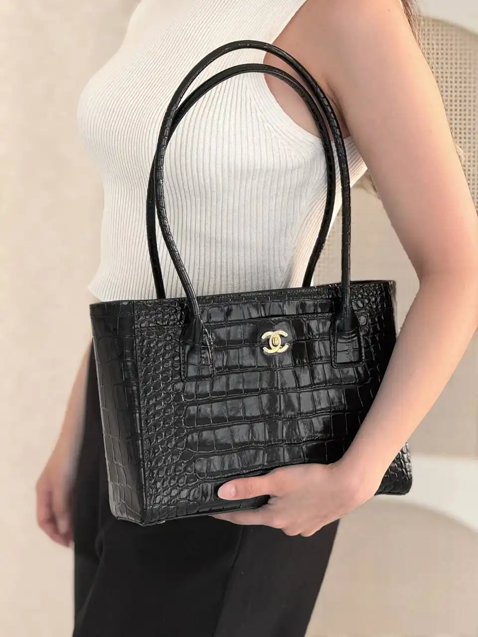 Chanel Tote Small Croco Black GHW - photo 5