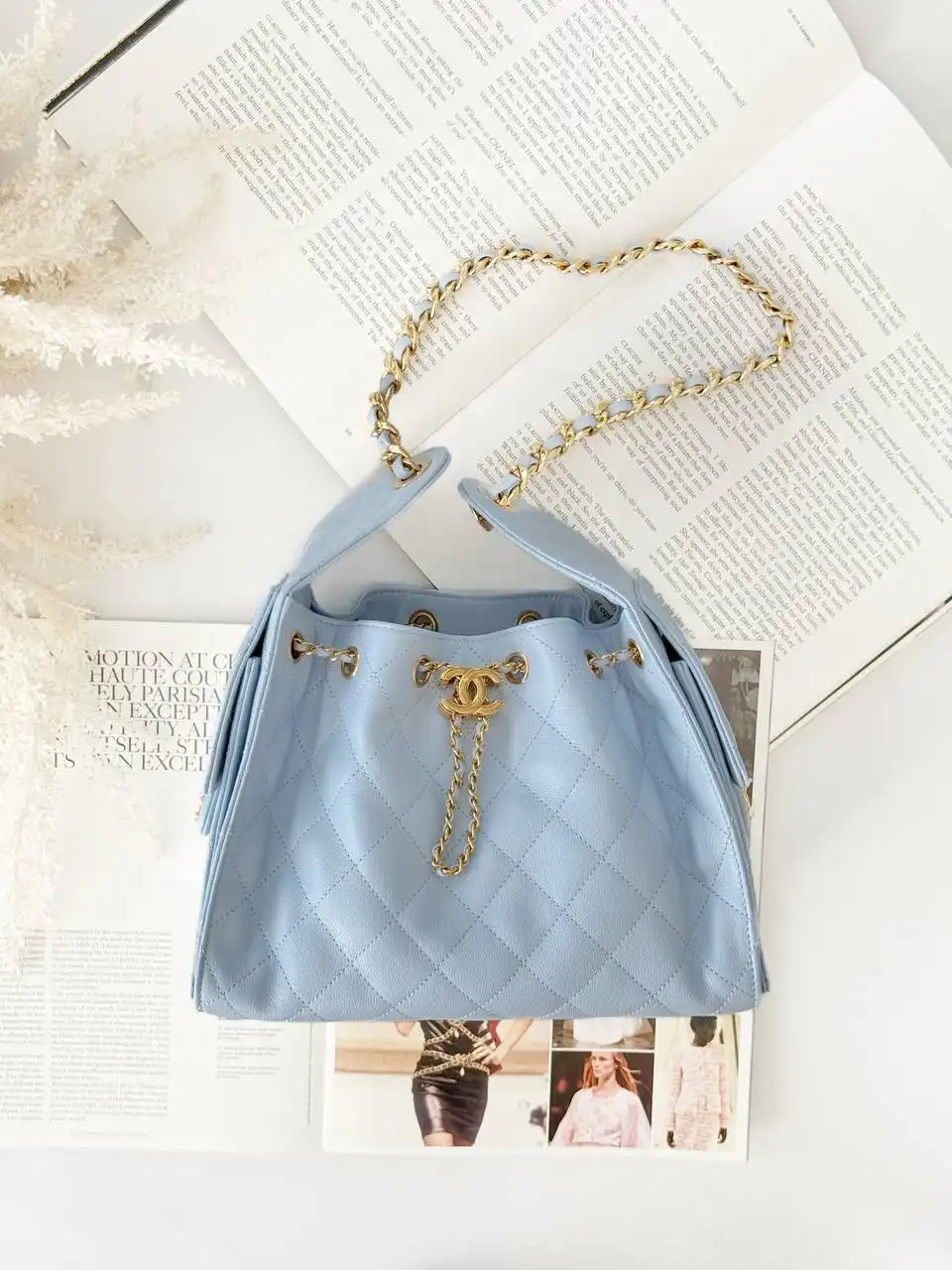 CHANEL Chanel 25 / C25 Small Light Blue Caviar GHW