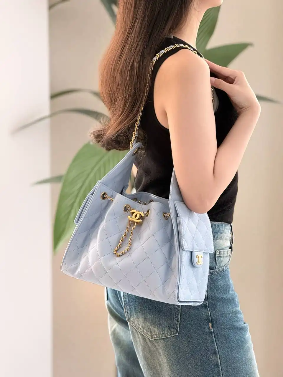 Chanel 25 / C25 Small Light Blue Caviar GHW - photo 3