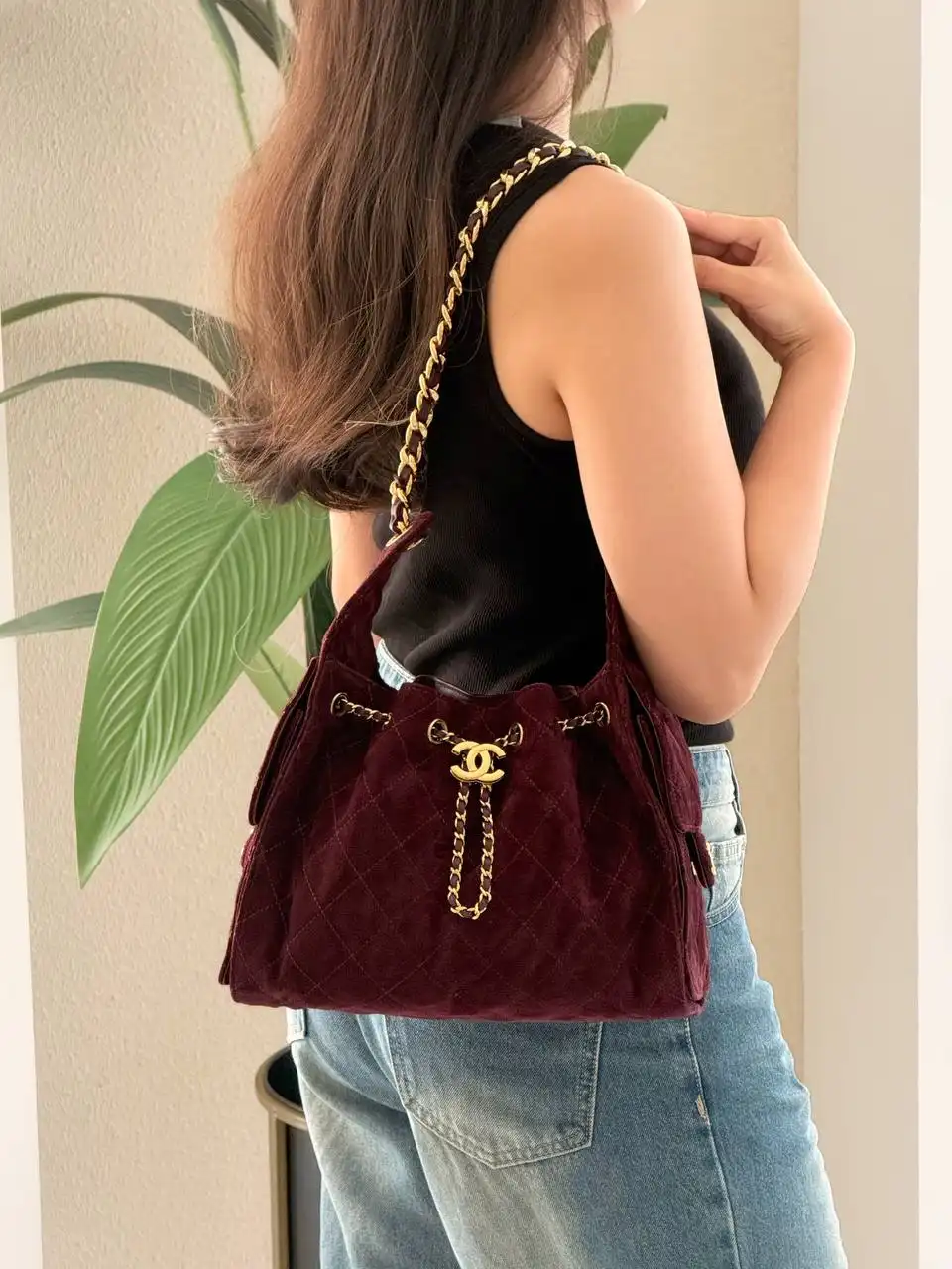 Chanel 25 / C25 Small Velvet Burgundy GHW - photo 3