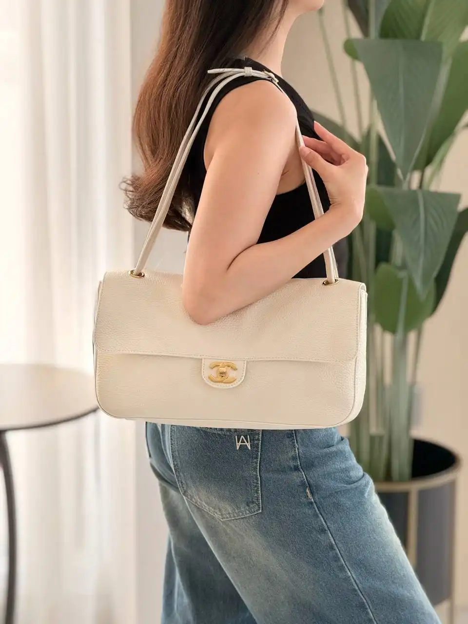 CHANEL Chanel Maxi Flap XL White GHW 32cm