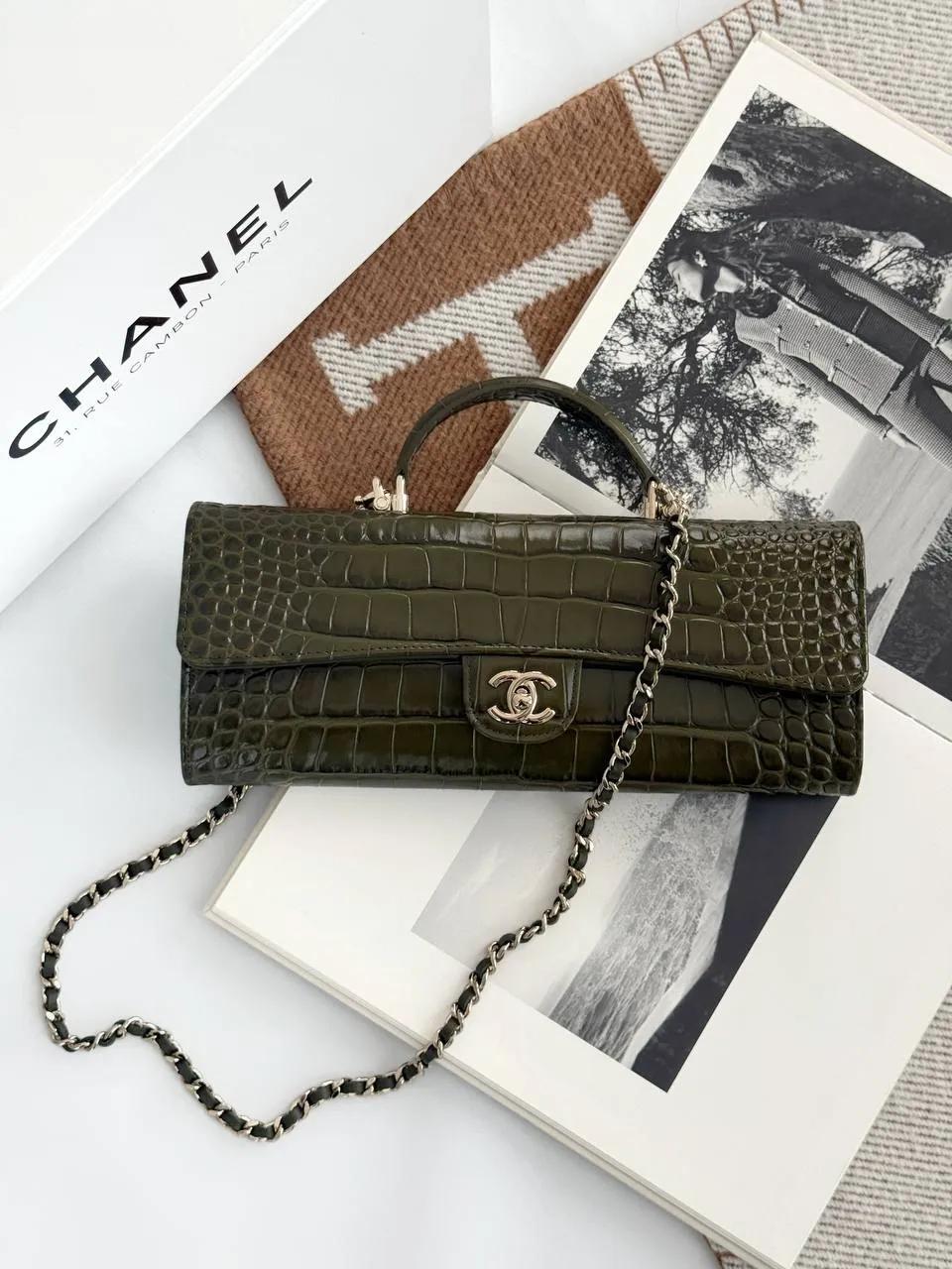 CHANEL Chanel Classic Long Clutch Croco Green