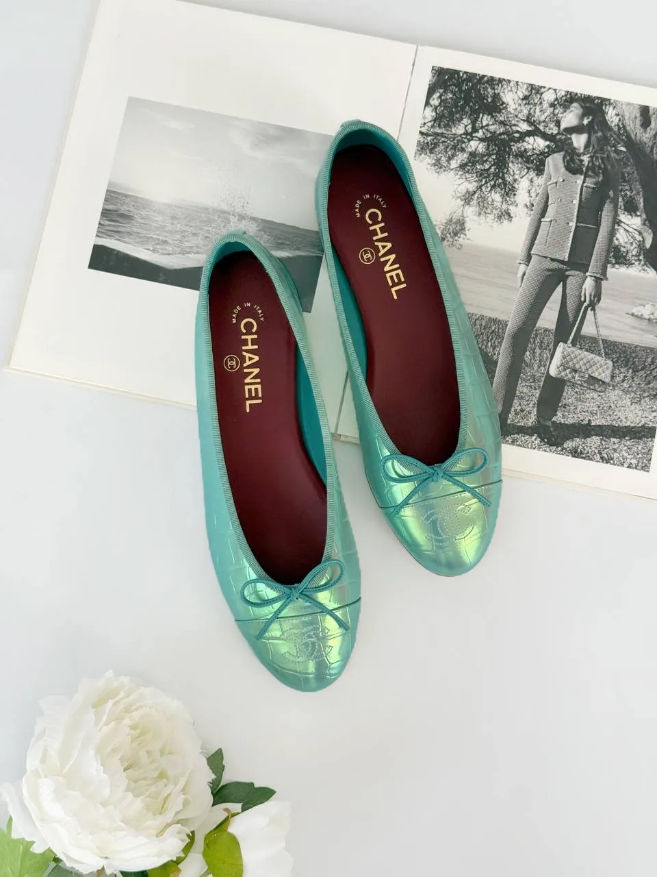 Chanel Ballerine Green Croco Patent Iridescent - photo 1