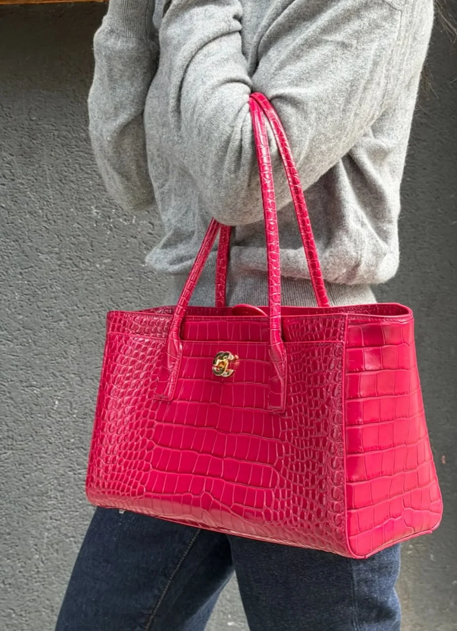 Chanel Executive Tote Regular Croco Pink GHW - photo 11