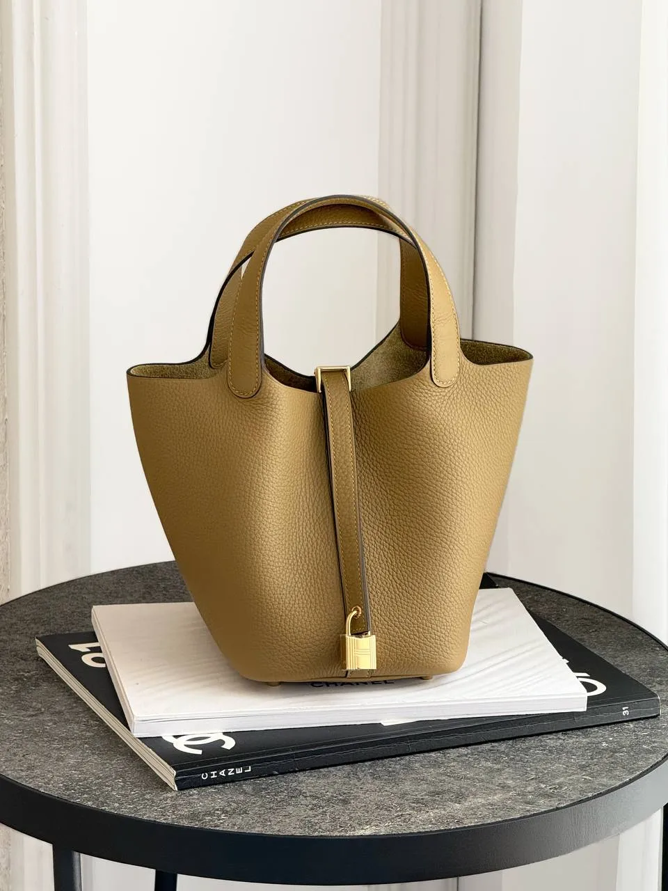 Hermes Plein Air Palette Metal & Applicator | Snowceline Luxuries