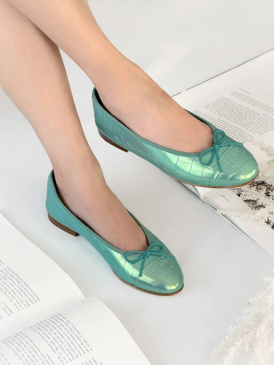 Chanel Ballerine Green Croco Patent Iridescent - photo 4