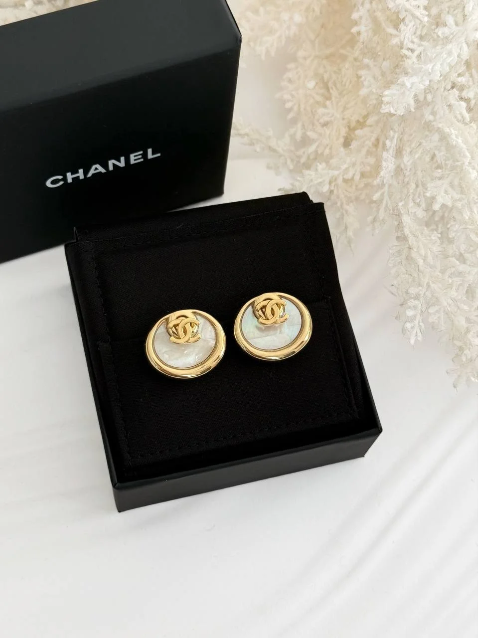 CHANEL Chanel CC Pearlescent Disc Earrings