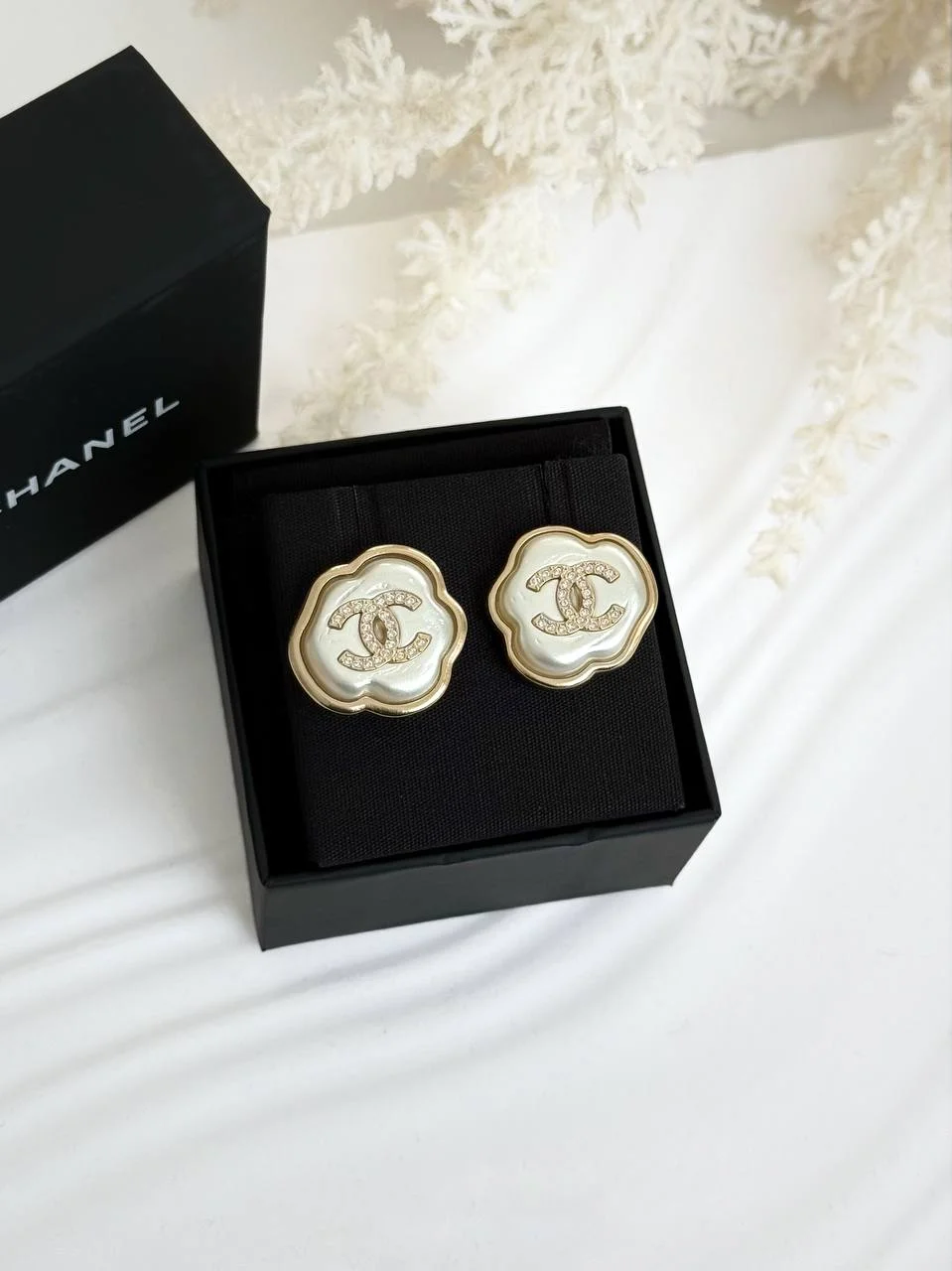 CHANEL Chanel Earrings Pearly Blossom CC