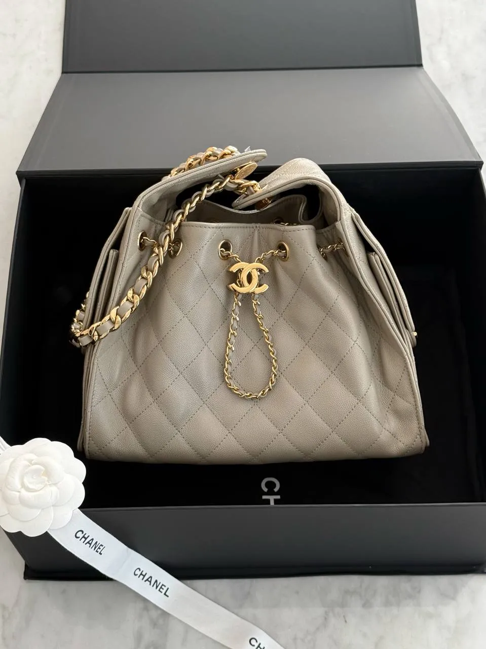 Chanel 25 / C25 Small New Grey Caviar GHW - photo 1