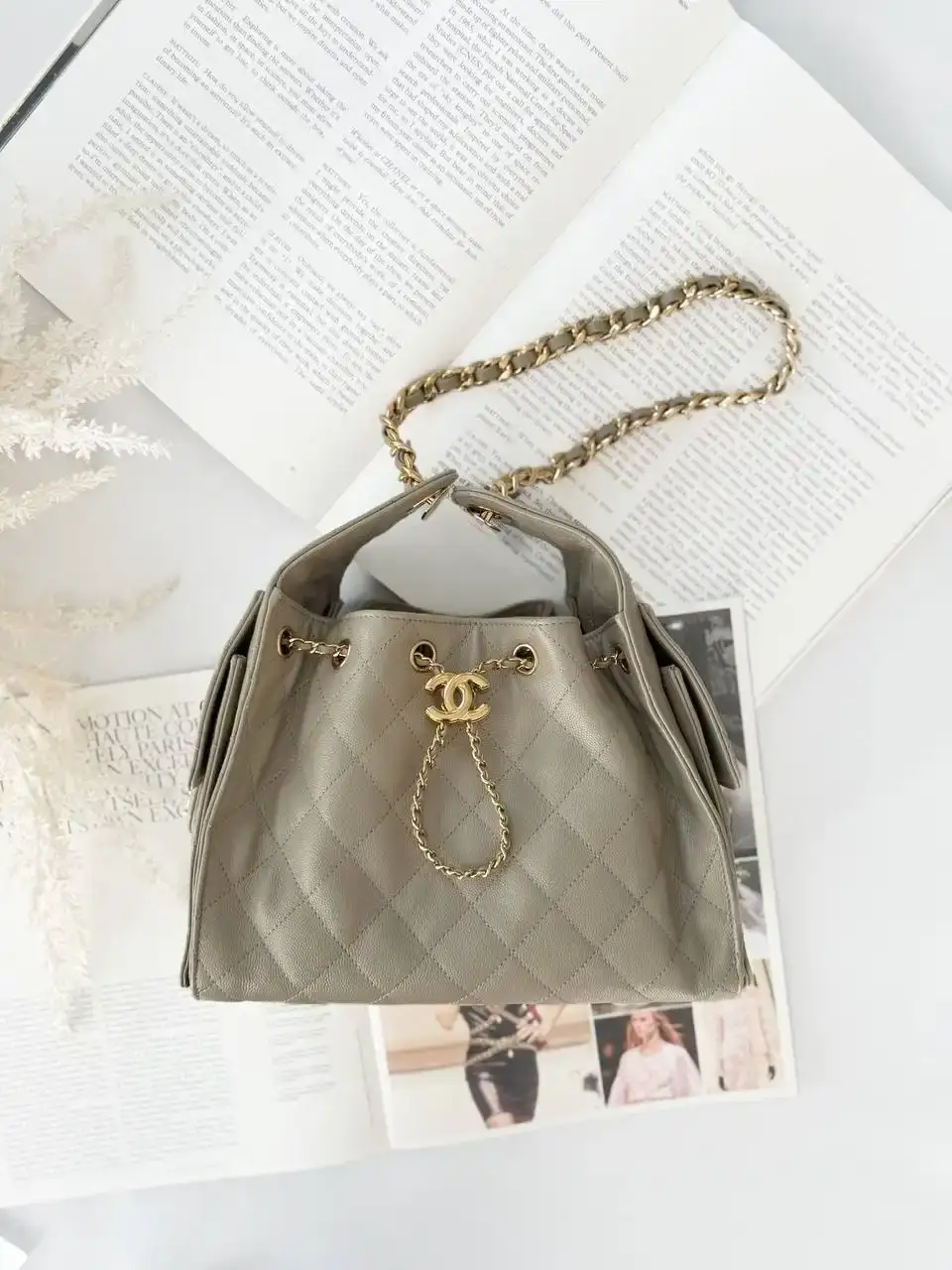Chanel 25 / C25 Small New Grey Caviar GHW - photo 2
