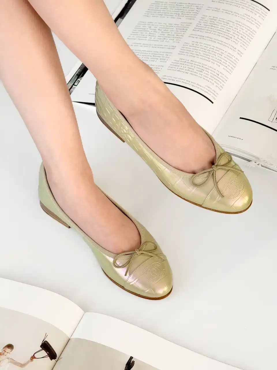 Chanel Ballerine Croco Iridescent Gold - photo 4