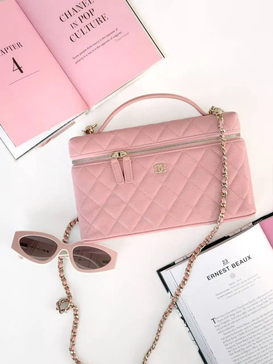 Chanel Vanity Classic Medium 23cm Caviar Pink GHW - photo 3