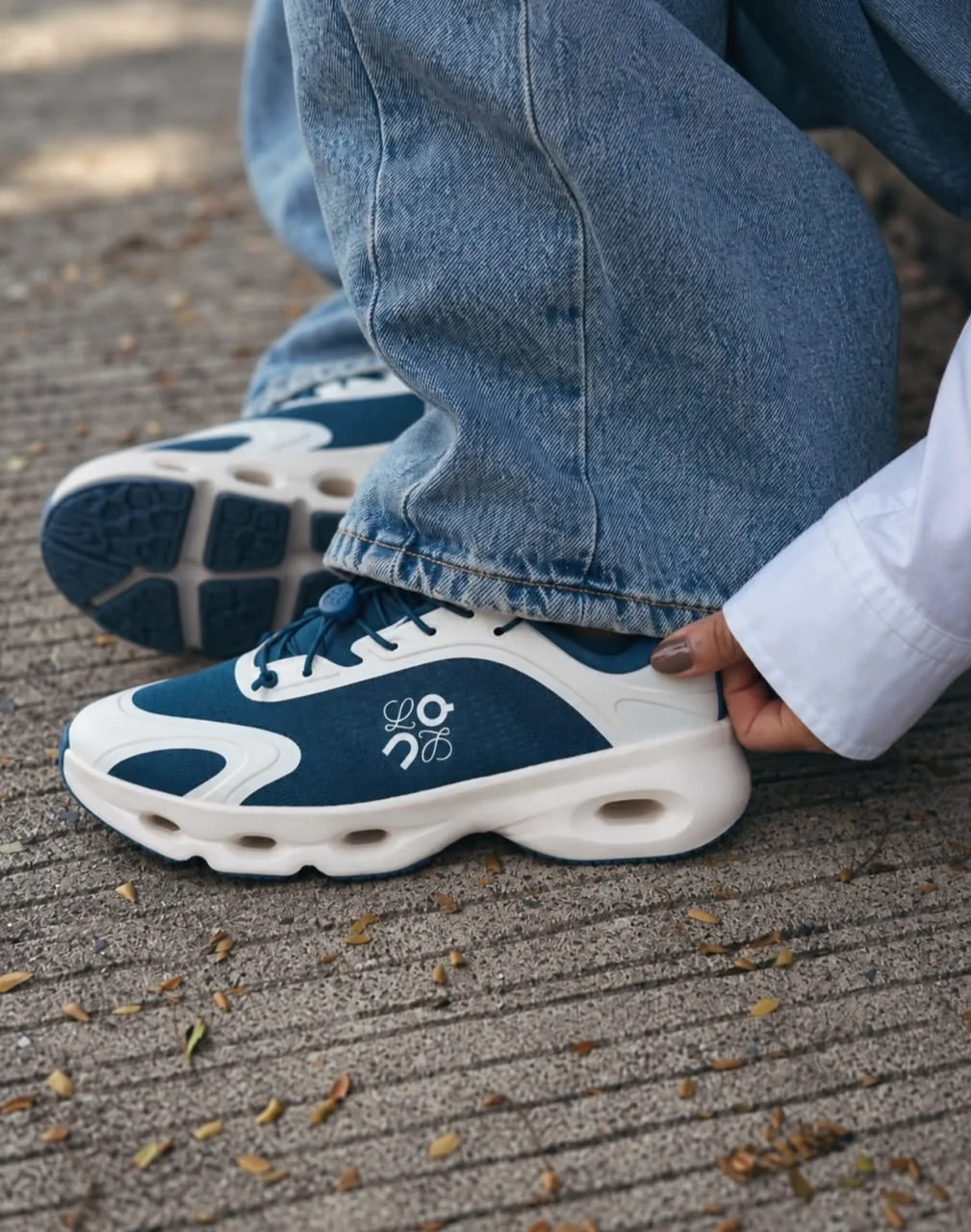 Loewe X On Cloudsolo Sneaker Woman Teal / Eggshell - photo 9
