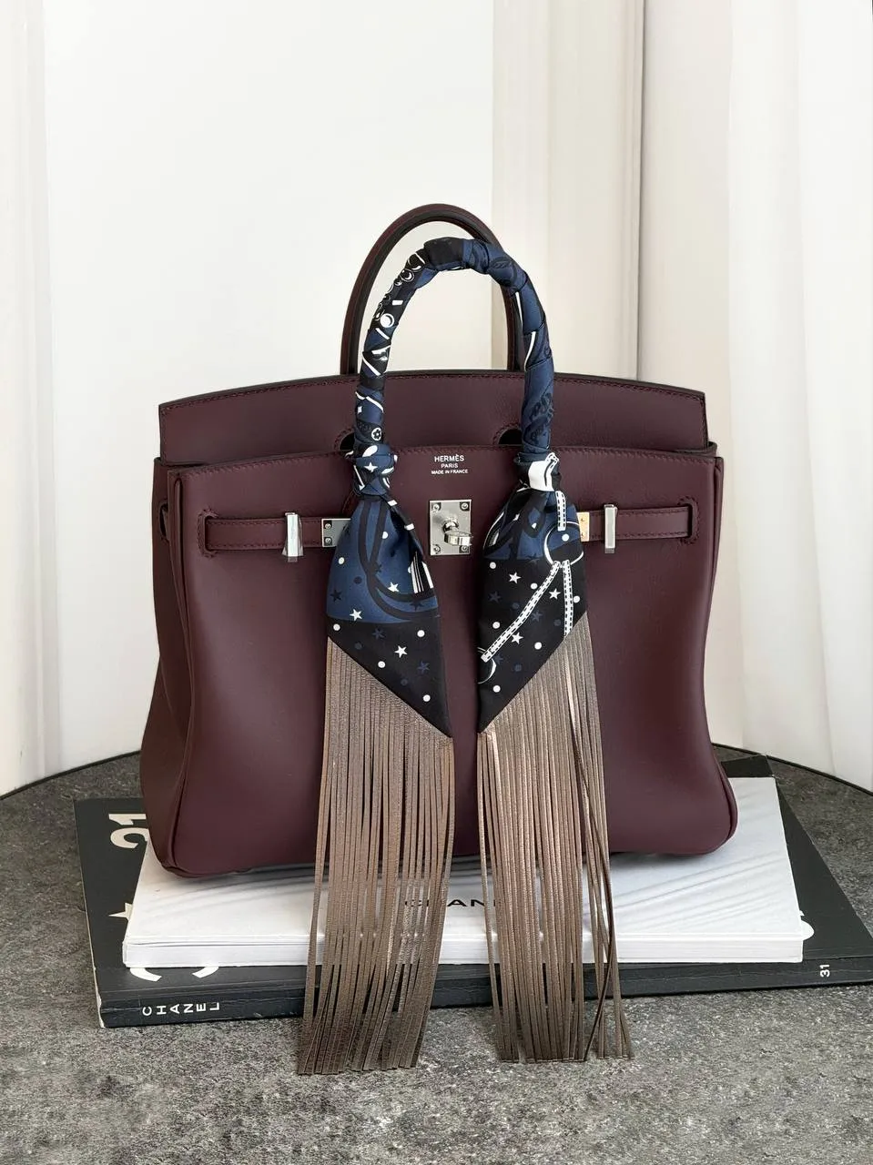 Hermes Bandana Leather Fringes Twilly Marine / Blanc White / Noir Black - photo 4