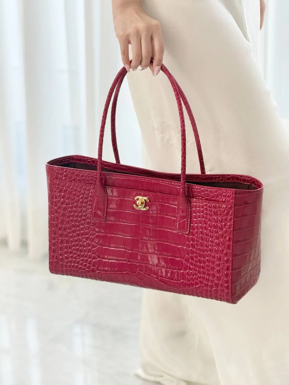 Chanel Executive Tote Regular Croco Pink GHW - photo 3