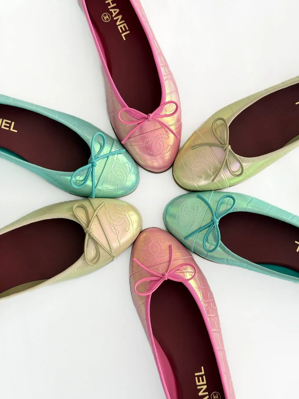 Chanel Ballerine Croco Iridescent Gold - photo 7