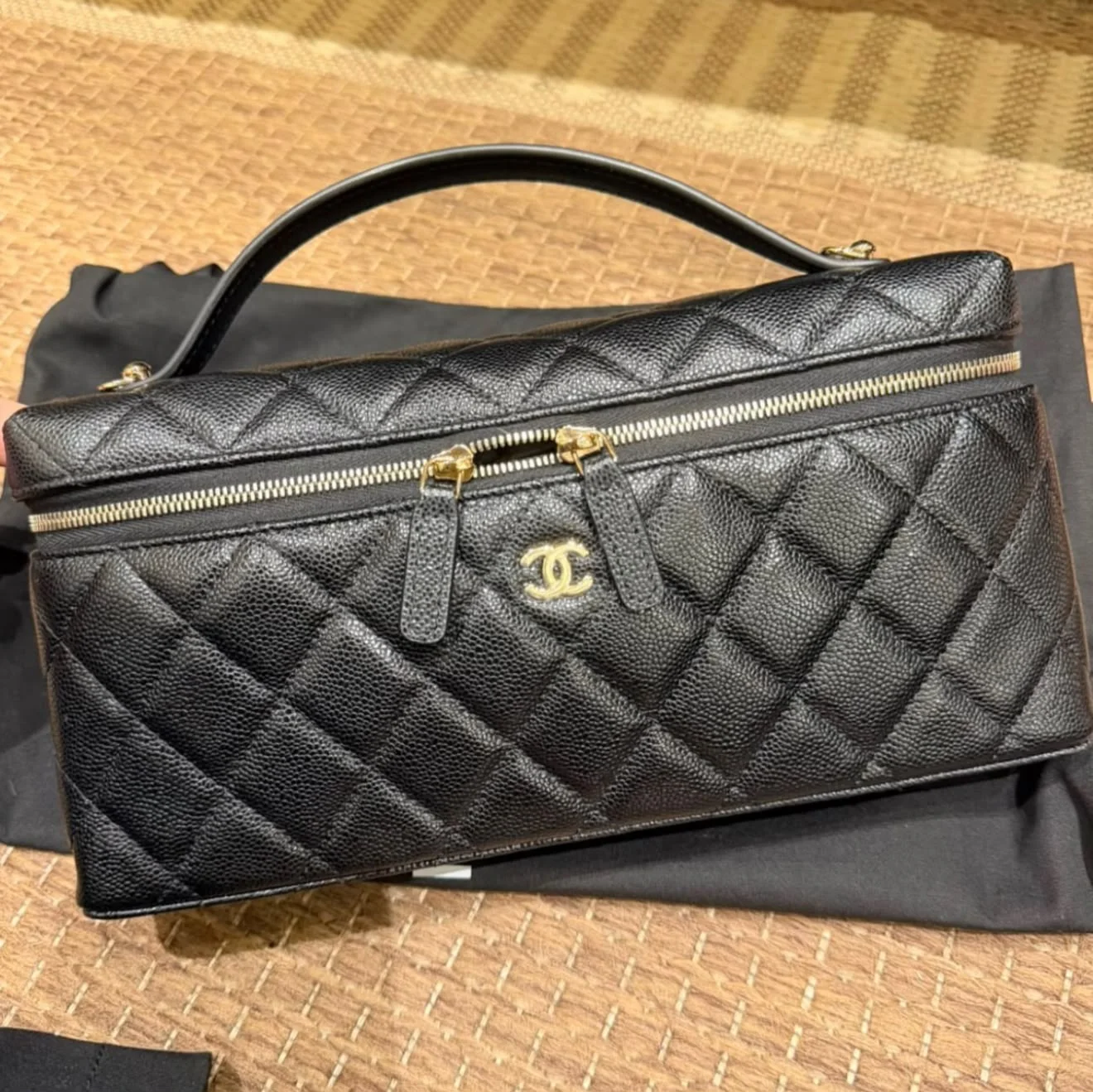 Chanel Vanity Classic Long Caviar Black GHW - photo 4