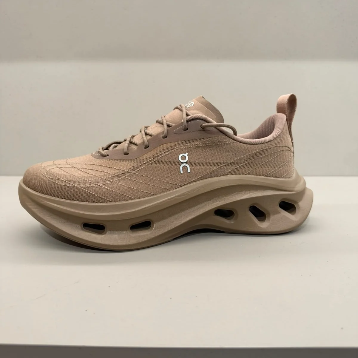 Loewe X ON Cloudtilt Cosmic Sneaker Men Dark Sand - photo 3
