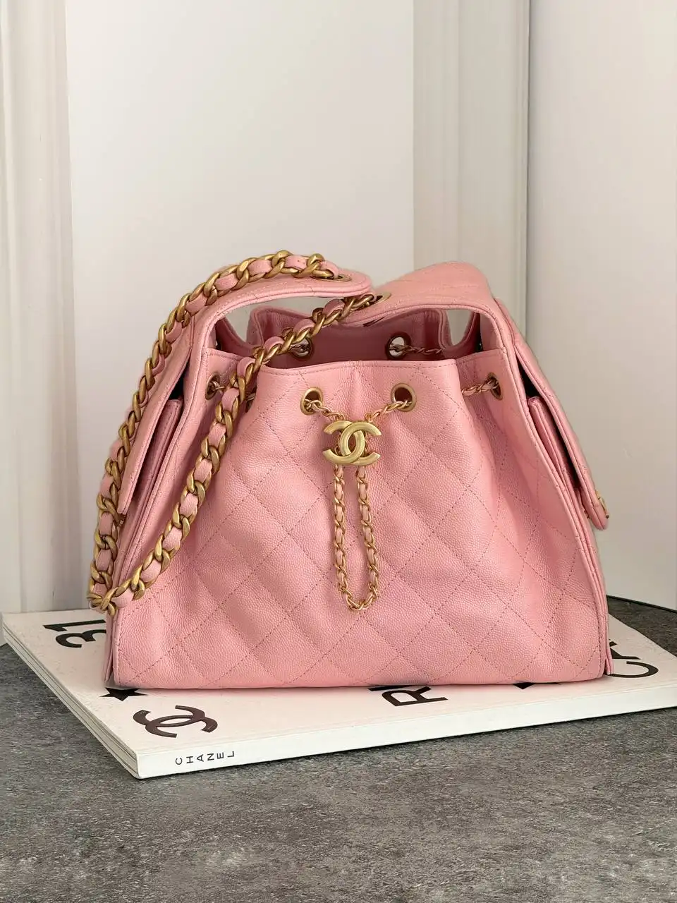 CHANEL Preloved Chanel 25 / C25 Small Caviar Pink GHW