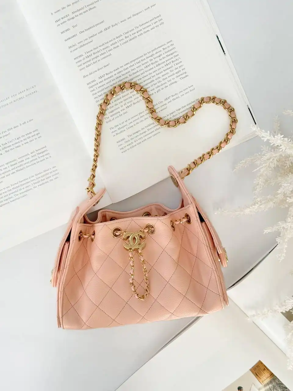 CHANEL Chanel 25 / C25 Mini Peach Caviar GHW