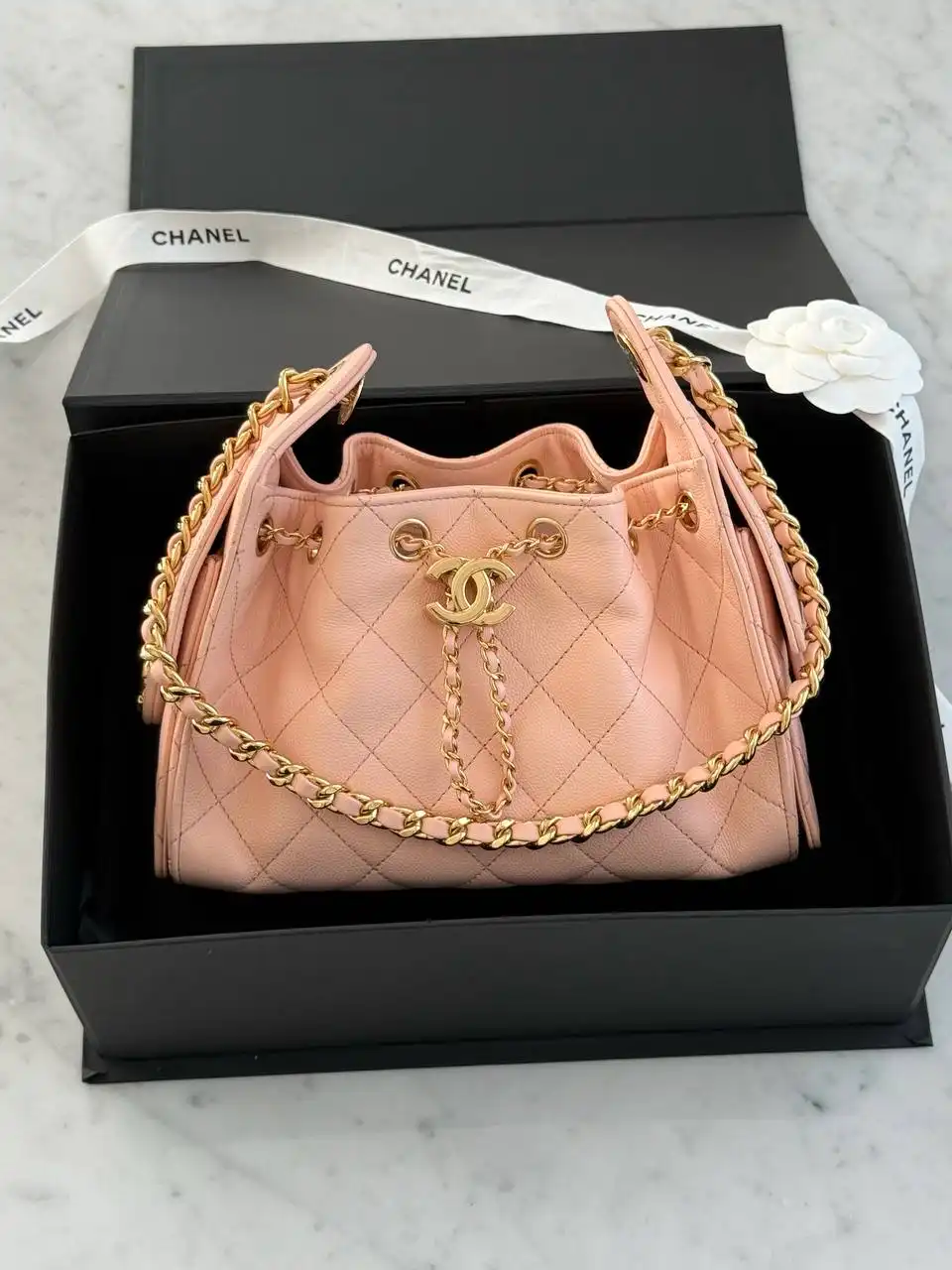 CHANEL Chanel 25 / C25 Mini Peach Caviar GHW