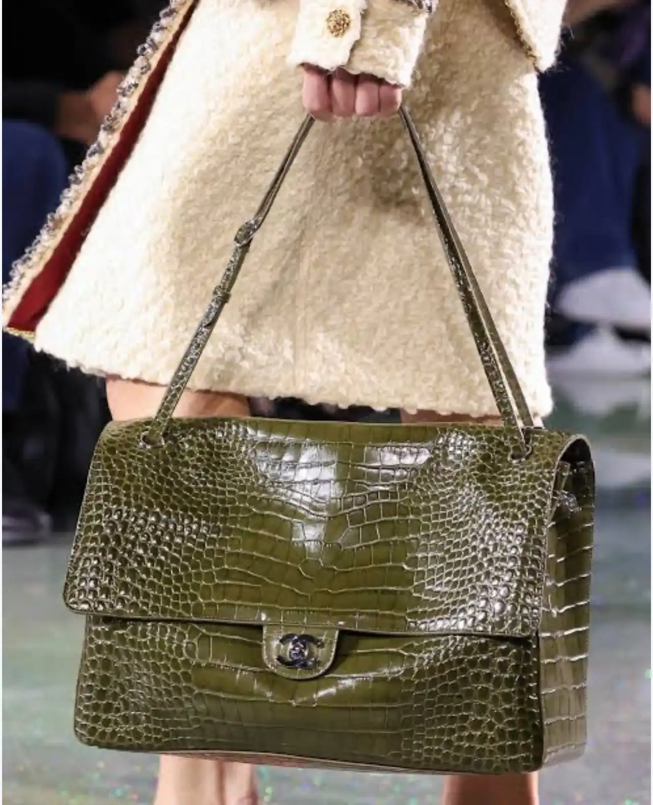 Chanel Maxi Flap XXL Croco Green SHW 38.5cm - photo 5