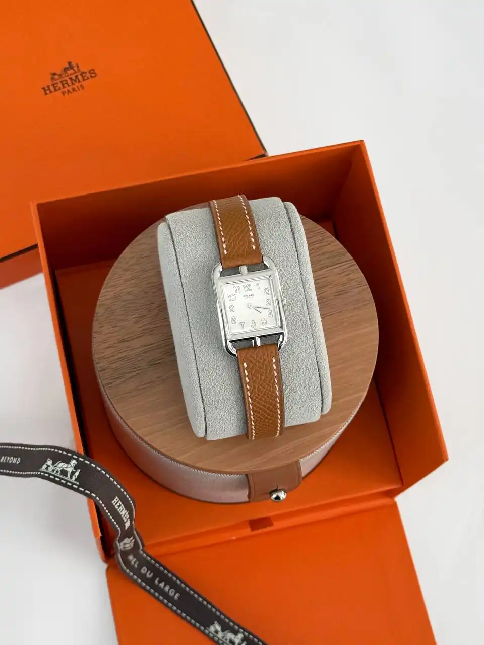 Hermes Hermes Cape Cod Gold Epsom PHW 31mm