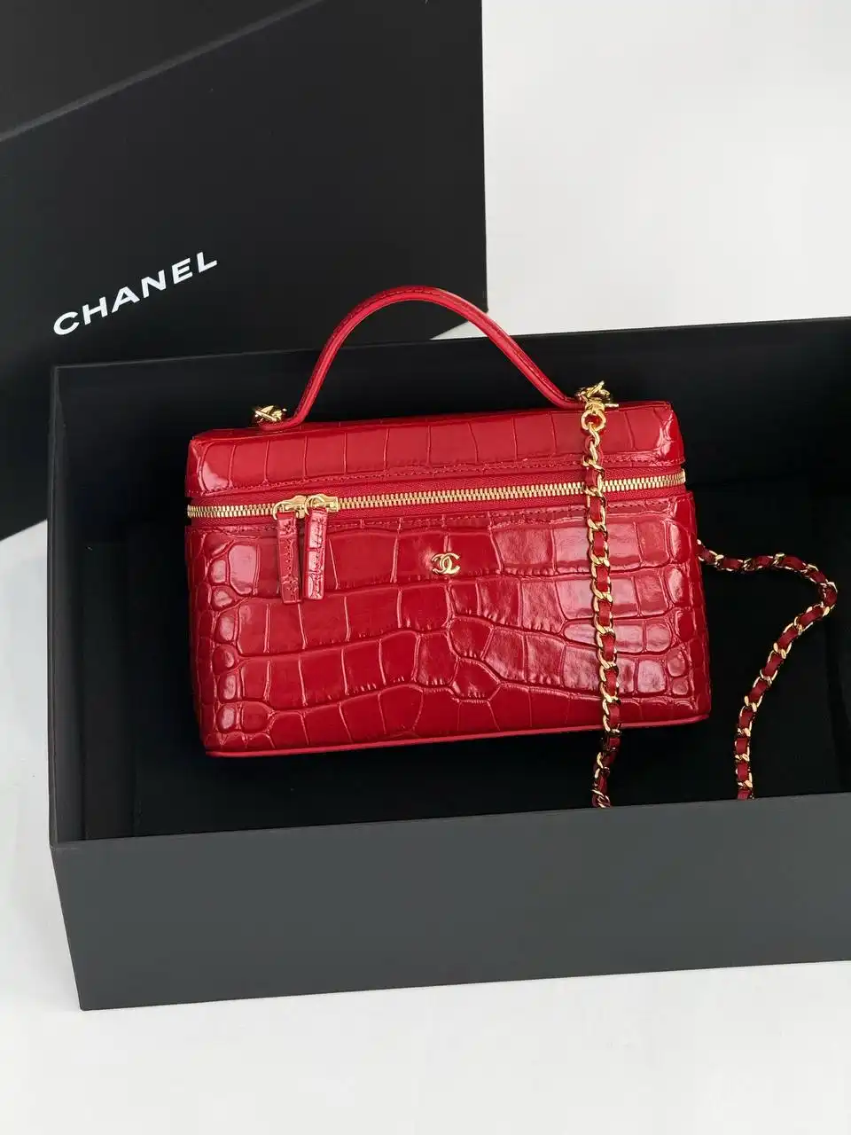CHANEL Chanel Vanity Slim Top Handle Croco Embossed Red