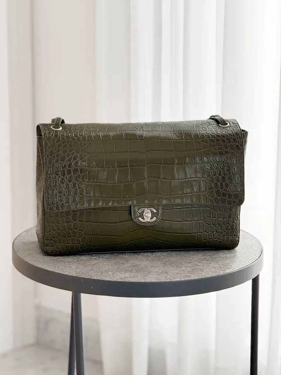 CHANEL Chanel Maxi Flap XXL Croco Green SHW 38.5cm