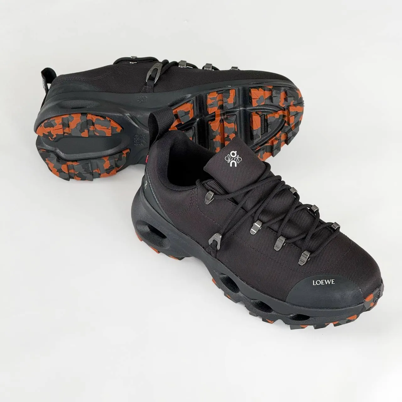 LOEWE Loewe X on Cloudsolo Hiker Sneaker Men Black