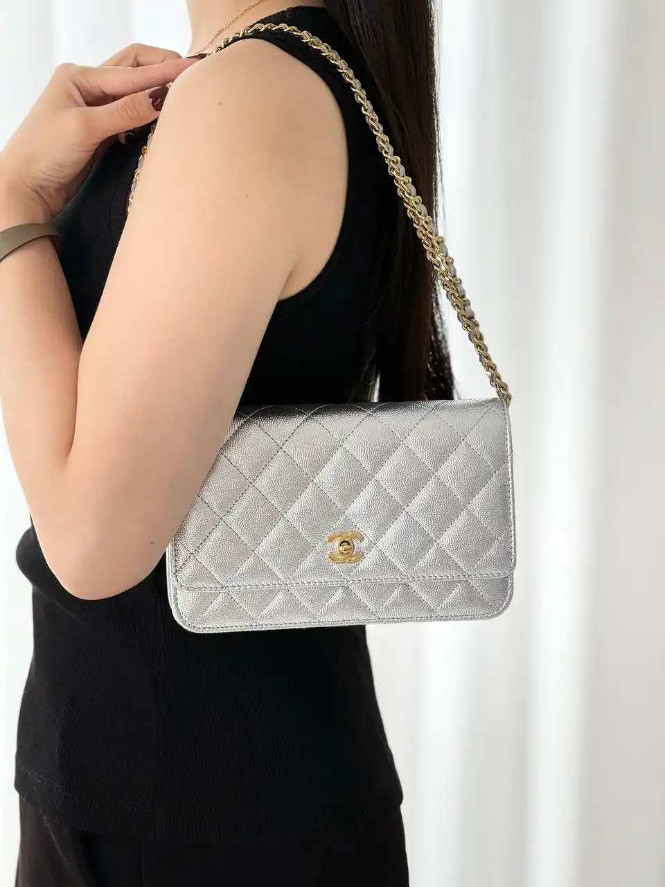Chanel WOC Silver Caviar CC GHW - photo 3